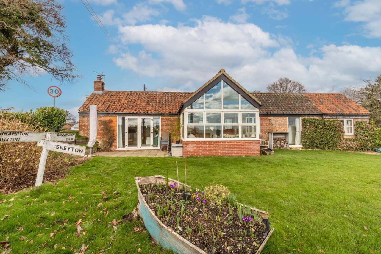 Host & Stay - Woodfalls Barn Burgh and Tuttington Exterior foto